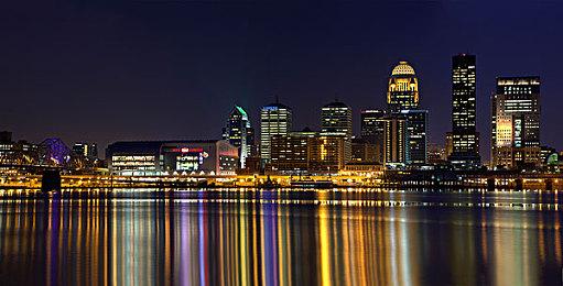 《漫威争锋》开发者回应女性皮肤过于性感质疑 是美漫新绎